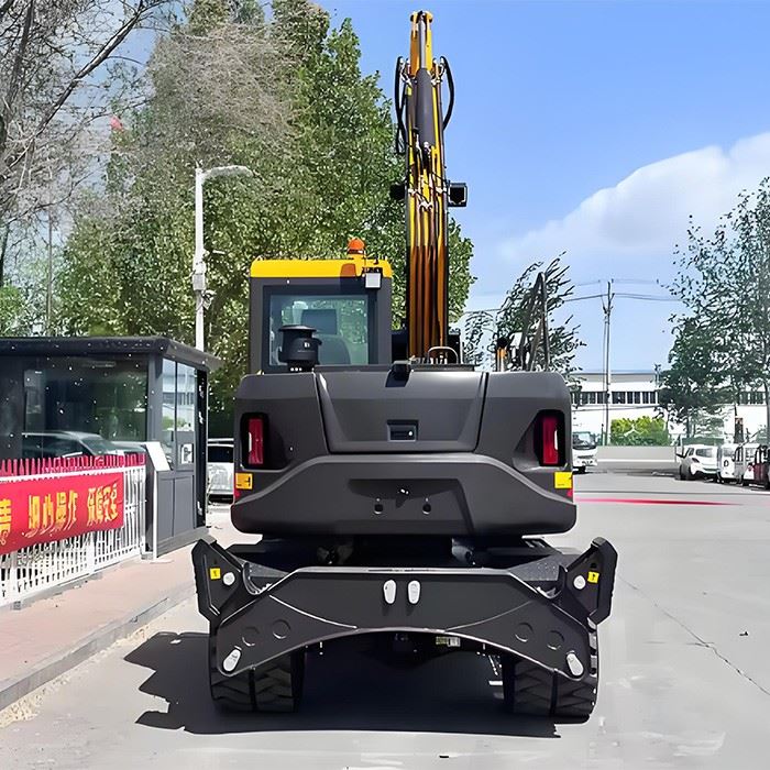 Heavy Duty wheel Excavator for sale